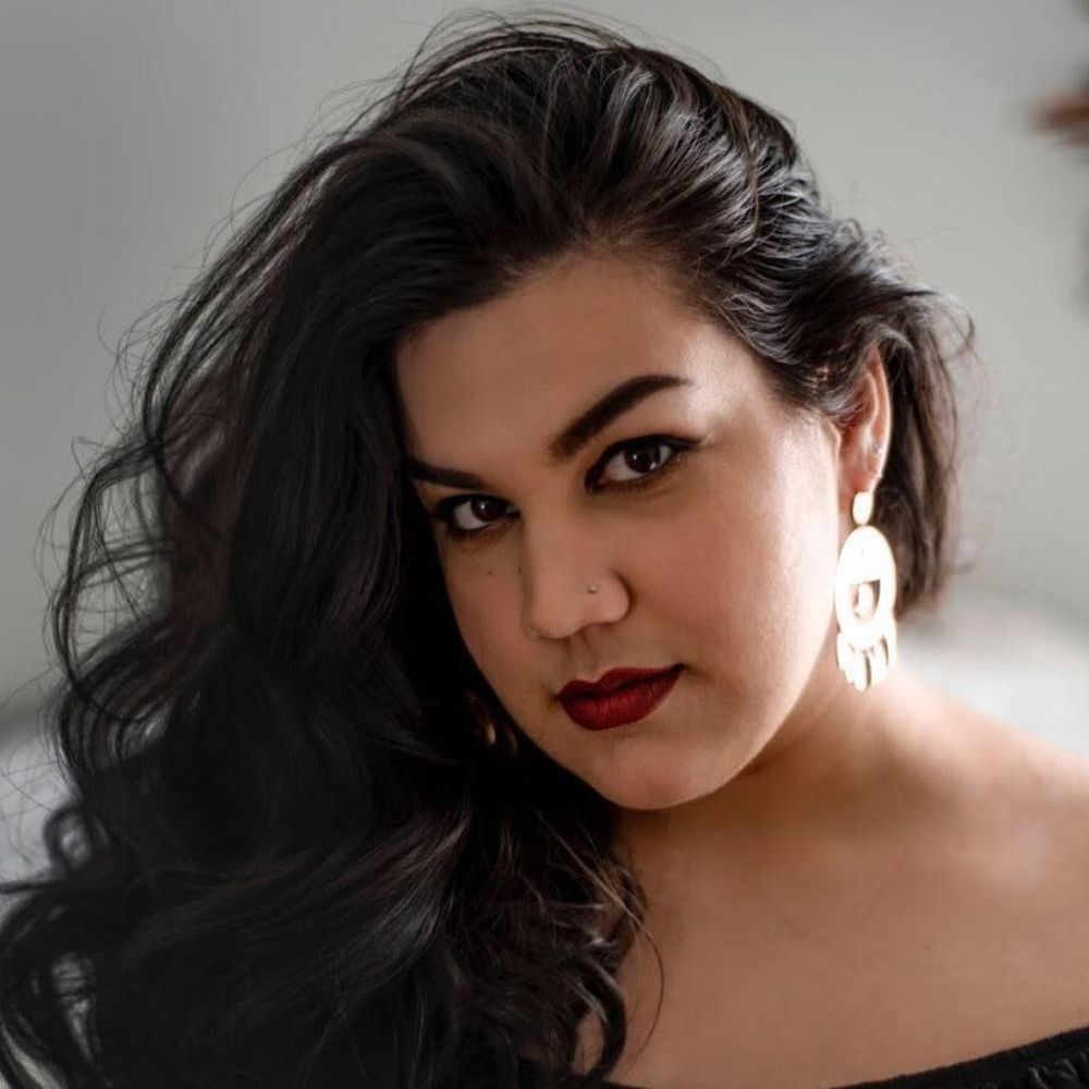 Meet your Posher, Claire